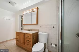 7016 Hopewood St, Bethesda, MD 20817 - Photo 51