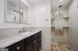 7016 Hopewood St, Bethesda, MD 20817 - Photo 37