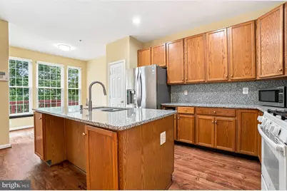 13711 Dunbar Terrace, Germantown, MD 20874 - Photo 9