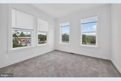 16184 Frederick Road, Rockville, MD 20850 - Photo 41