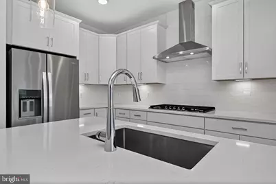 16184 Frederick Road, Rockville, MD 20850 - Photo 23