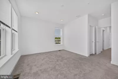 16184 Frederick Road, Rockville, MD 20850 - Photo 33