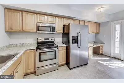 2022 University Boulevard W #11, Silver Spring, MD 20902 - Photo 11