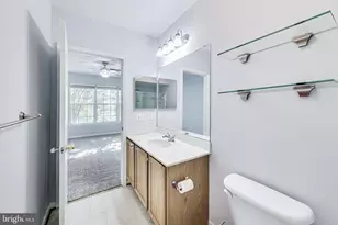 2022 University Blvd W, Silver Spring, MD 20902 - Photo 21