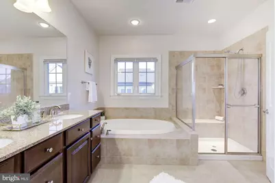 122 Parkview Avenue, Gaithersburg, MD 20878 - Photo 5