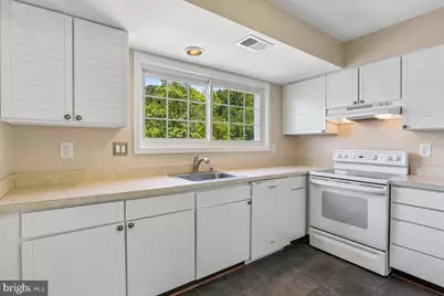 9803 Dockside Terrace, Gaithersburg, MD 20886 - Photo 17