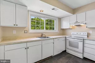 9803 Dockside Terrace, Gaithersburg, MD 20886 - Photo 17