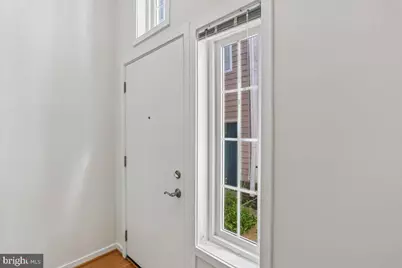 9803 Dockside Terrace, Gaithersburg, MD 20886 - Photo 5
