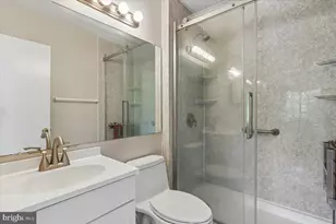 9803 Dockside Terrace, Gaithersburg, MD 20886 - Photo 27
