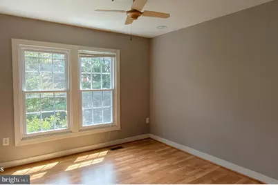 15726 Cherry Blossom Lane, North Potomac, MD 20878 - Photo 5
