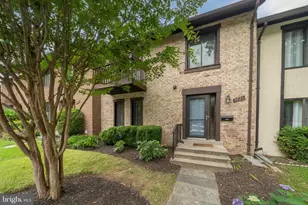 9721 Shadow Oak Dr, Montgomery Village, MD 20886 - Photo 1