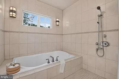 5601 Vernon Place, Bethesda, MD 20817 - Photo 31