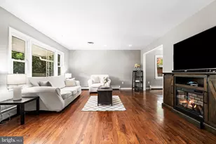 1213 Dale Dr, Silver Spring, MD 20910 - Photo 3