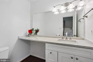 7561 Heatherton Ln, Rockville, MD 20854 - Photo 17