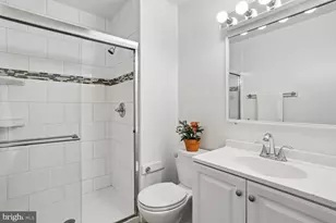 7561 Heatherton Ln, Rockville, MD 20854 - Photo 19