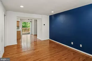 13627 Deerwater Dr, Germantown, MD 20874 - Photo 3
