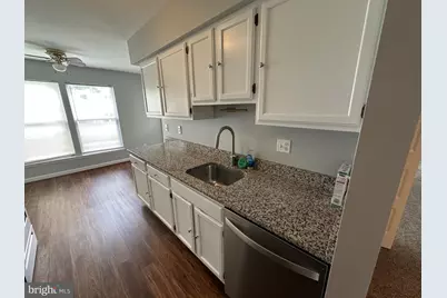19916 Appledowre Circle #136, Germantown, MD 20876 - Photo 9