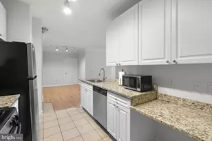 501 Hungerford Dr, Rockville, MD 20850 - Photo 5