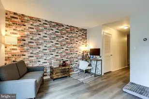 546 Azalea Dr, Rockville, MD 20850 - Photo 7