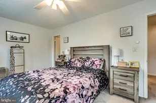 546 Azalea Dr, Rockville, MD 20850 - Photo 15