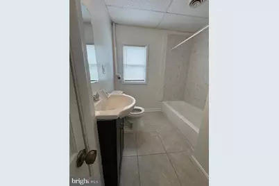 200 E Diamond Avenue, Gaithersburg, MD 20877 - Photo 9