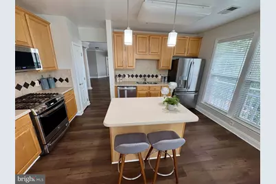 303 Redland Boulevard #201, Rockville, MD 20850 - Photo 7