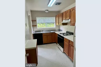 10625 Montrose Avenue #204, Bethesda, MD 20814 - Photo 3