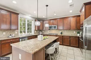 400 Long Trail Terrace, Rockville, MD 20850 - Photo 15