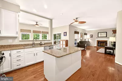 16900 Hillard Street, Poolesville, MD 20837 - Photo 23