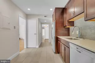 4924 Sentinel Dr, Bethesda, MD 20816 - Photo 11