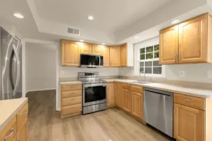 12428 Goldfinch Ct, Potomac, MD 20854 - Photo 17
