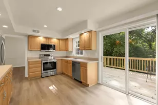 12428 Goldfinch Ct, Potomac, MD 20854 - Photo 21