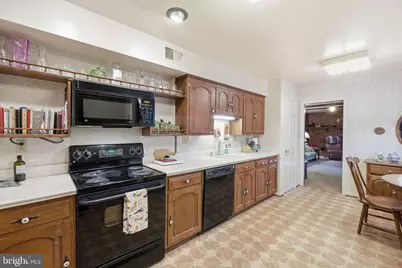 17517 Skyline Drive, Ashton, MD 20861 - Photo 5