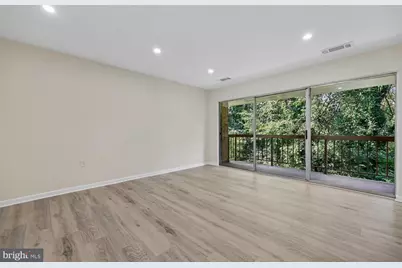 9910 Walker House Road #4, Gaithersburg, MD 20886 - Photo 7