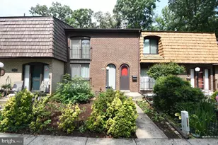8147 Inverness Ridge Rd, Potomac, MD 20854 - Photo 1