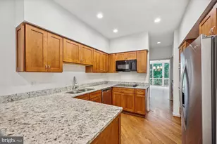 6 Goldleaf Ct, Bethesda, MD 20817 - Photo 31