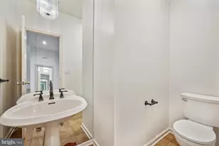 6 Goldleaf Ct, Bethesda, MD 20817 - Photo 7