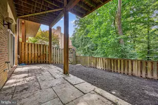 6 Goldleaf Ct, Bethesda, MD 20817 - Photo 19