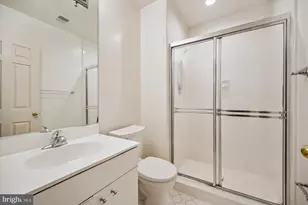 6 Goldleaf Ct, Bethesda, MD 20817 - Photo 21