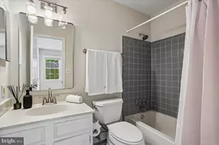 1015 Windrush Ln, Sandy Spring, MD 20860 - Photo 11