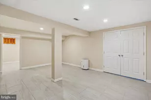 1015 Windrush Ln, Sandy Spring, MD 20860 - Photo 15