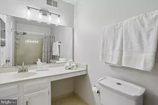 1015 Windrush Ln, Sandy Spring, MD 20860 - Photo 13