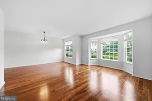 13814 Crownsgate Way, Germantown, MD 20874 - Photo 5