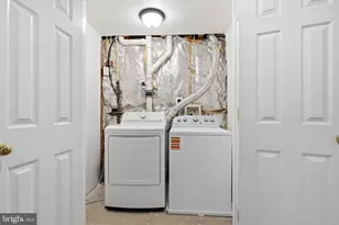 13814 Crownsgate Way, Germantown, MD 20874 - Photo 39