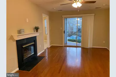 10010 Vanderbilt Circle #5-9, Rockville, MD 20850 - Photo 5