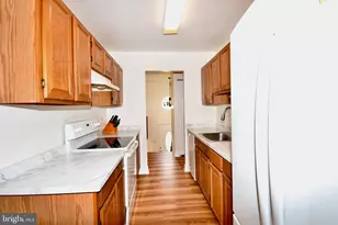25253 Conrad Ct, Damascus, MD 20872 - Photo 5