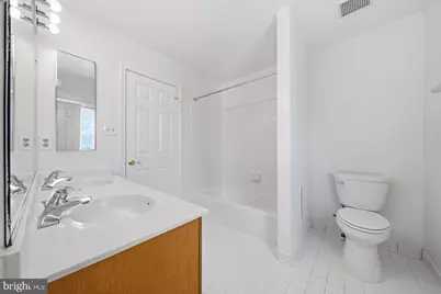 8904 Barrowgate Court, Potomac, MD 20854 - Photo 33