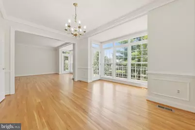 8904 Barrowgate Court, Potomac, MD 20854 - Photo 7