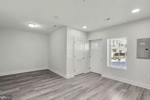 19520 Village Walk Dr, Montgomery Village, MD 20886 - Photo 3