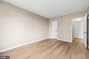 4801 Fairmont Ave, Bethesda, MD 20814 - Photo 23